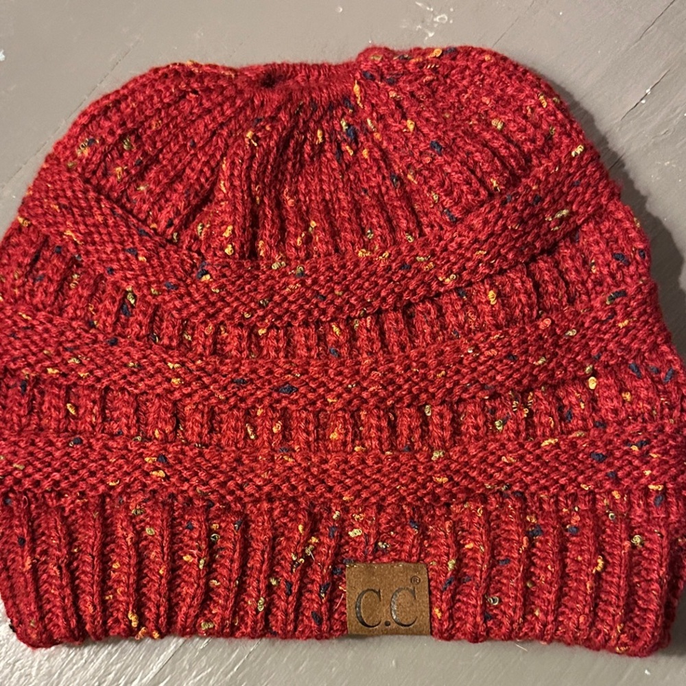 CC Boutique Red Speckled Knit Beanie Ponytail Opening on top